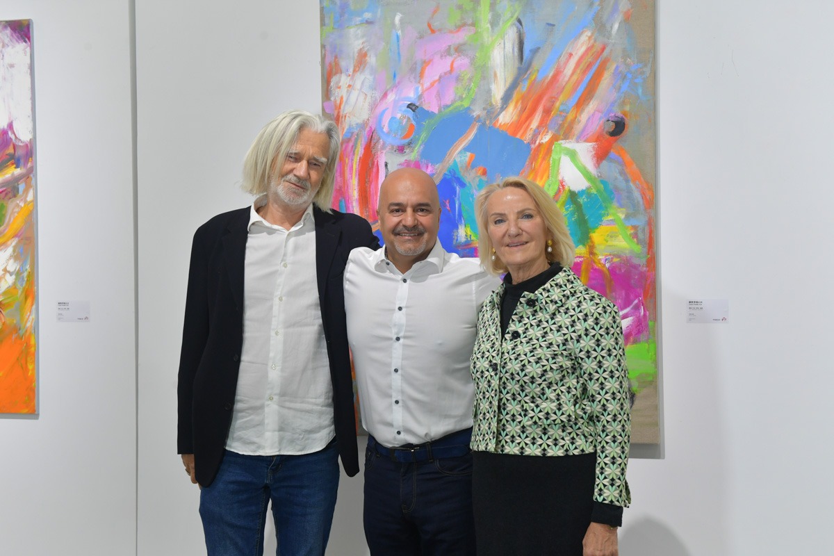 China Debut - Opening (8)